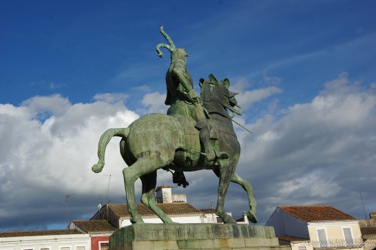 Heading for Peru! Trujillo, the home of the conquistador Pizarro and centerpoint for wildlife watching in Extremadura